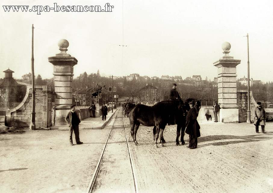 BESANÇON - Pont Canot